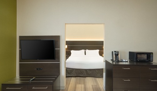 Habitación, 1 cama de matrimonio grande con sofá cama (Communications, Mobility, Access Tub)
