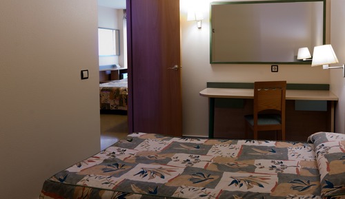 Habitación estándar doble (2 Adults + 1 Child)