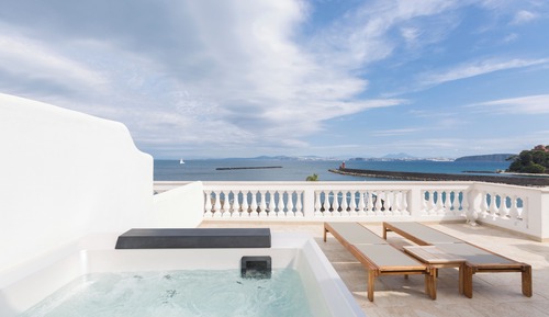 Suite, terraza, vistas al mar