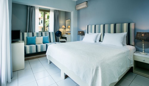 Habitación Confort, vistas parciales al mar