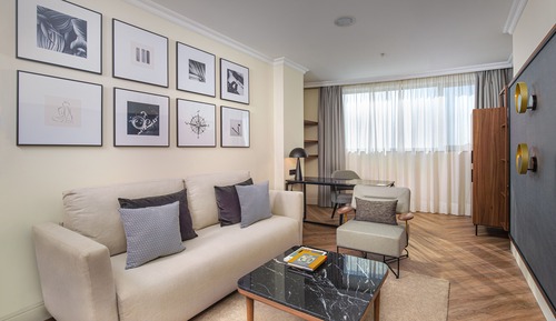 The Level Supreme Junior Suite (2+1)