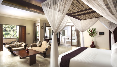 Pool Suite
