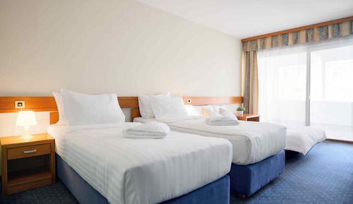 Habitación estándar con 1 cama doble o 2 individuales