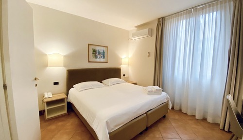 Standard Executive Room