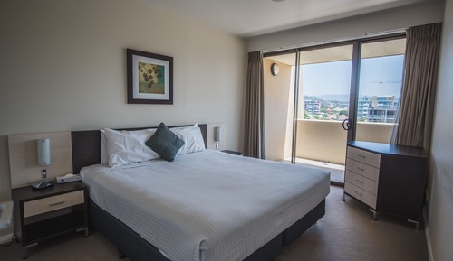 Suite, 1 cama de matrimonio, balcón, vistas a la montaña