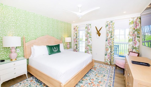 Habitación, varias camas