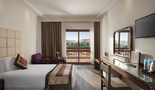 Habitación triple estándar, vistas al jardín
