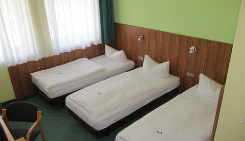 Habitación triple económica