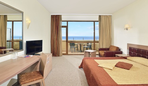 Habitación familiar con vista al mar