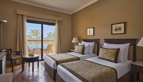 Habitación superior, vistas a la piscina (Queen or Twin Beds)