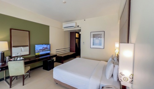 Habitación Deluxe, 1 cama de matrimonio grande, vistas al patio (Lake Wing)