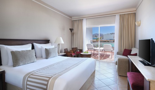 Habitación superior (Queen or Twin Bed, Side Sea View)
