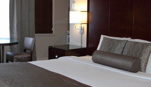 Estudio, 1 cama de matrimonio grande