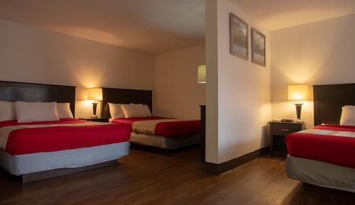 Family Suite, Non Smoking, Kitchenette (Non-Pet Friendly)