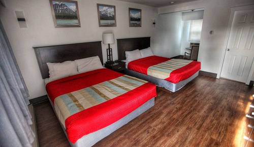 Two Queen Bed, Non-Smoking (Non-Pet Friendly)