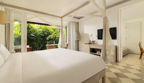 Suite (Pool)