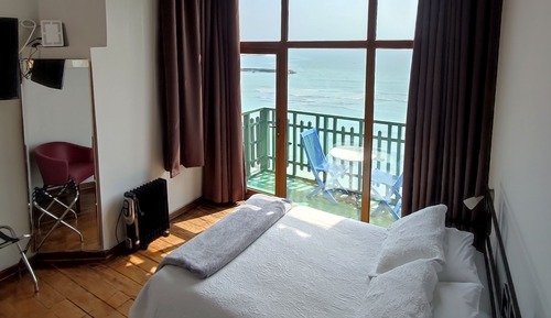 Habitación, balcón, vistas al mar (Mirador 1)