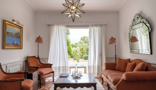 Villa familiar, 2 habitaciones, piscina privada, vistas a la montaña