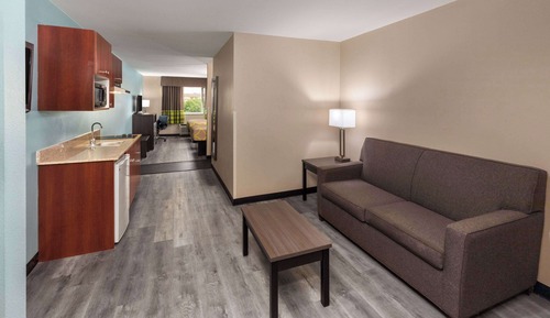 Suite estudio, 2 camas de matrimonio, no fumadores