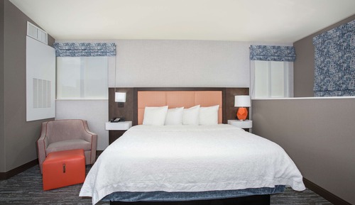 King Two Story Suite