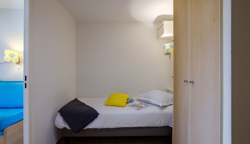 Estudio, balcón