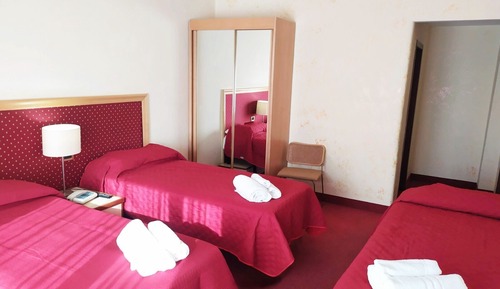 Habitación triple básica