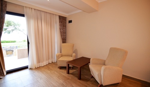 Deluxe Garden Room