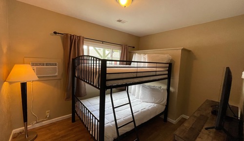 Suite, 2 habitaciones, cocina, vistas a la piscina (Non-Pet Friendly)