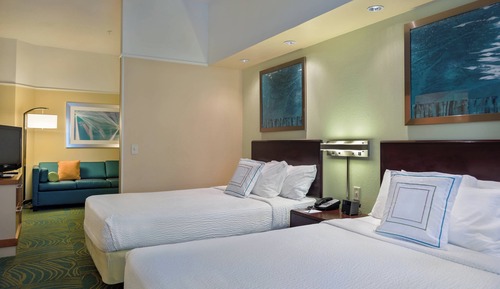 Suite, 2 camas dobles (Mobility/Hearing Accessible, Tub)