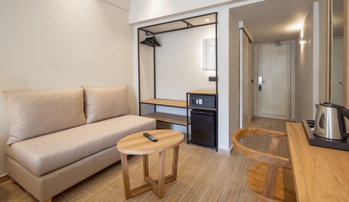Habitación superior con 1 cama doble o 2 individuales (West Side Bay View)