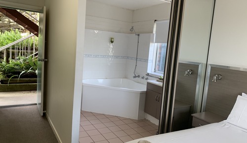 Suite, bañera de hidromasaje