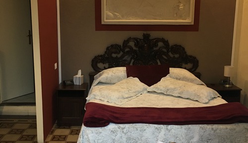 Habitación económica con 1 cama doble o 2 individuales