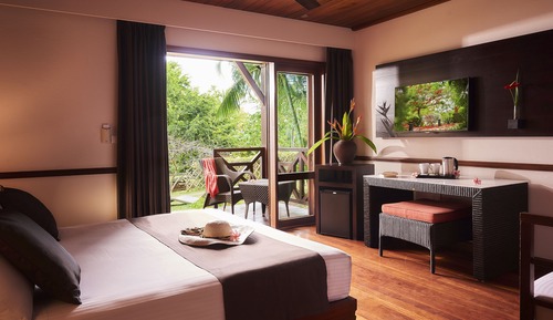 Bungalow (Tropical)