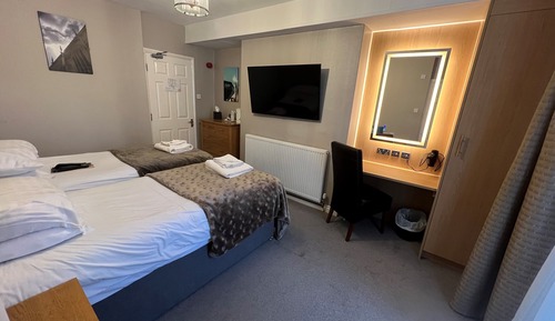 Habitación económica con 1 cama doble o 2 individuales