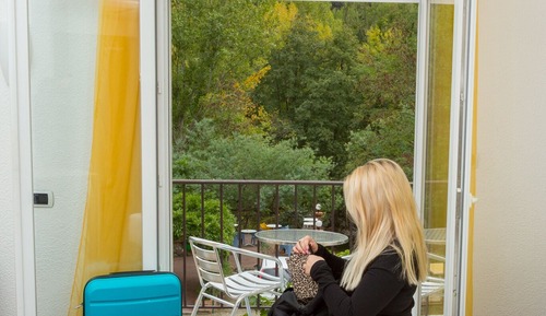 Apartamento superior, 1 habitación, balcón, vistas al jardín