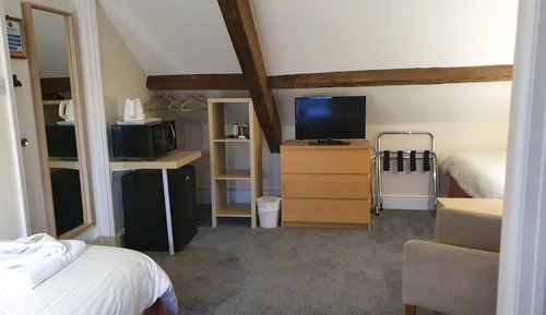 Habitación con 2 camas individuales