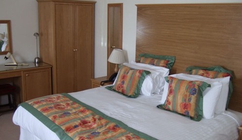 Habitación con 1 cama doble o 2 individuales, baño privado (Super King or Twin)