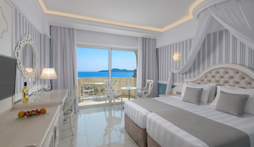 Habitación superior, vistas al mar