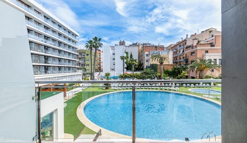 Habitación estándar doble, vistas a la piscina
