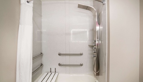 Habitación, 2 camas de matrimonio, accesible en silla de ruedas, no fumadores (Roll-In Shower)
