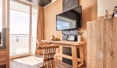 Habitación doble superior, 1 cama de matrimonio grande, balcón, vistas al complejo turístico