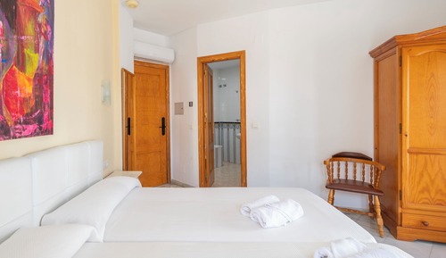 Habitación económica con 1 cama doble o 2 individuales