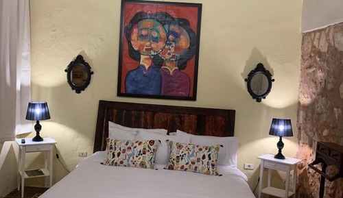 Suite (Isabela Catolica)