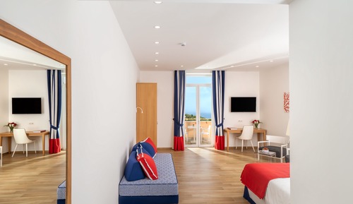 Suite estudio junior, terraza, vistas al mar