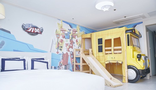 Habitación (New Character - Hello carbot)
