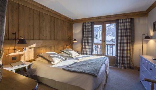 Habitación superior con 1 cama doble o 2 individuales