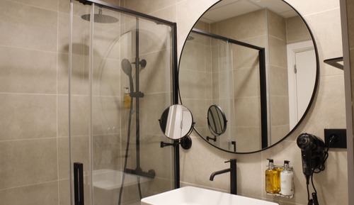 Habitación estándar con 1 cama doble o 2 individuales