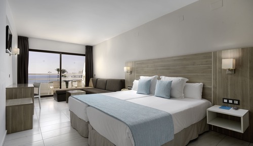 Standard Twin Room Sea View