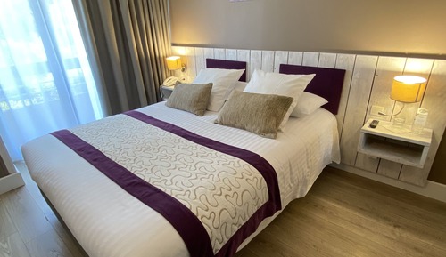 Habitación Confort, 1 cama de matrimonio, no fumadores, balcón