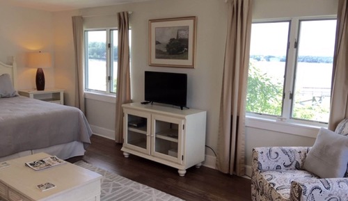 Estudio Deluxe, 1 cama de matrimonio, frigorífico y microondas, vistas al río